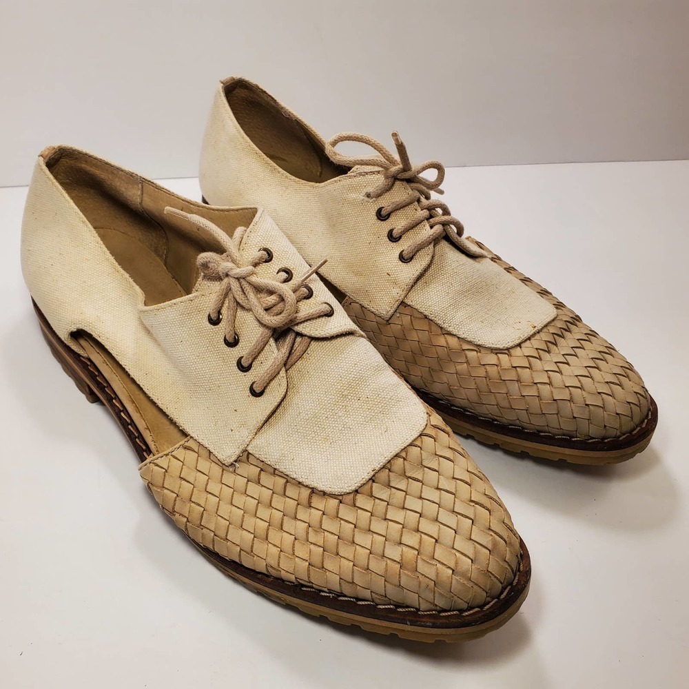 Cream Side Cutout Shoes, sz 8 - Picture 7 of 7